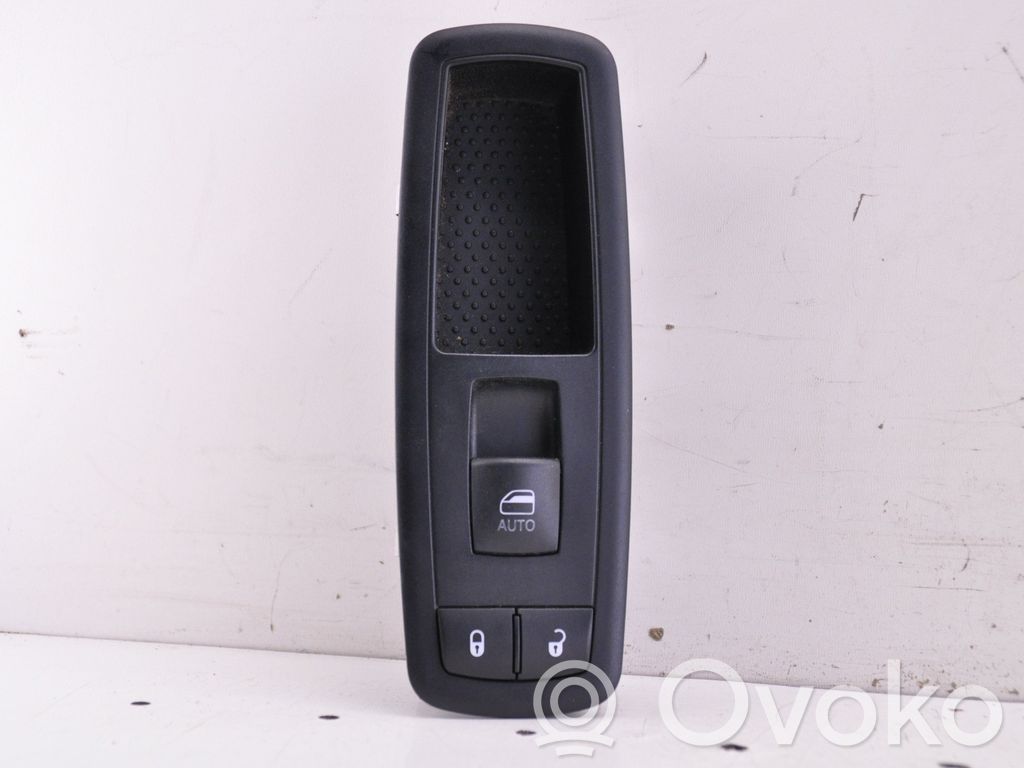 Chrysler Town & Country V Electric window control switch 