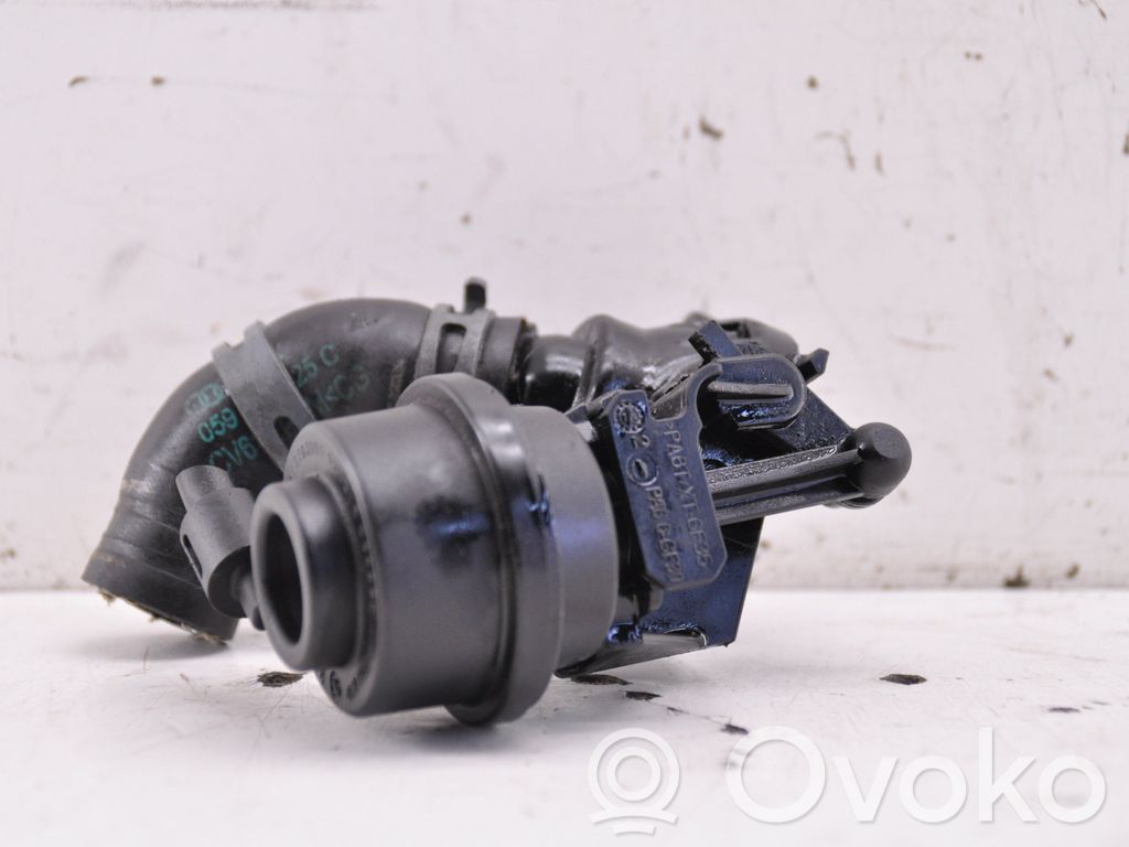 Audi A4 S4 B8 8K Other engine bay part 