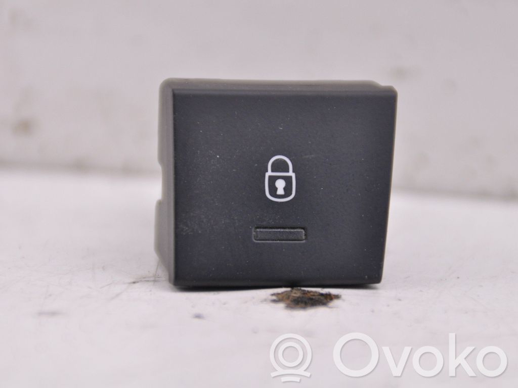 Peugeot 508 II Central locking switch button 