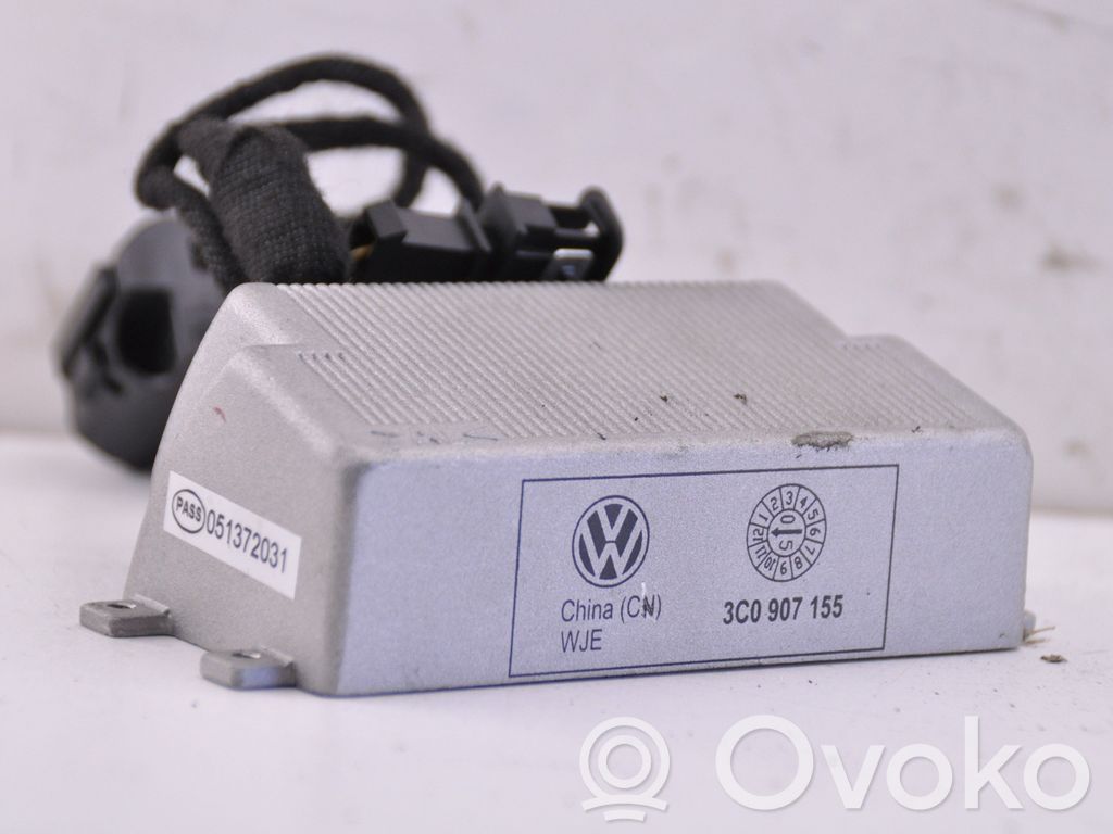 Volkswagen PASSAT B6 Inversor/convertidor de voltaje 