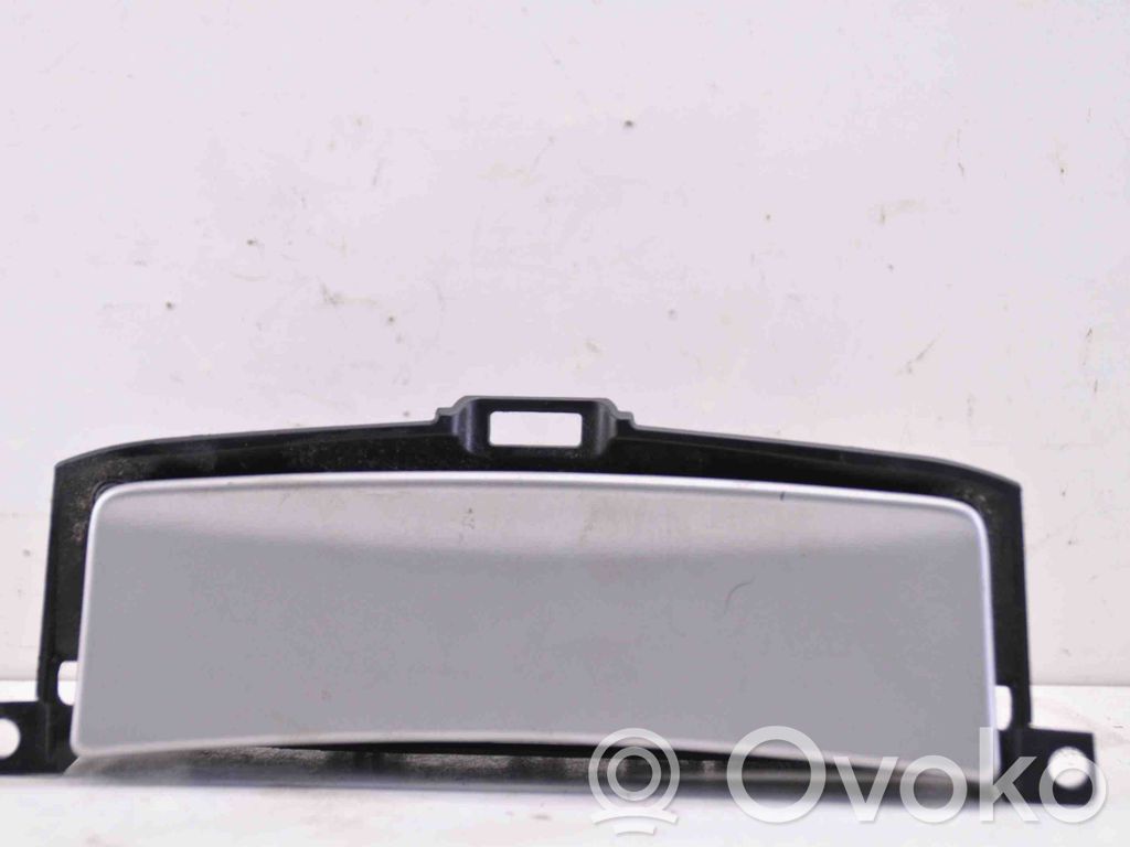 Ford S-MAX Auton tuhkakuppi 