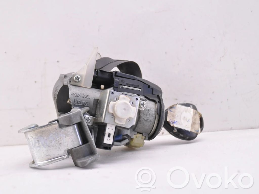 Toyota Avensis T270 Ignition lock 