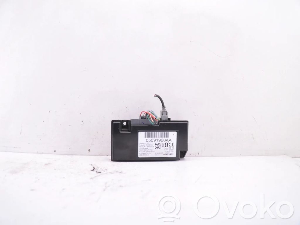 Chrysler Town & Country V Bluetooth control unit module 