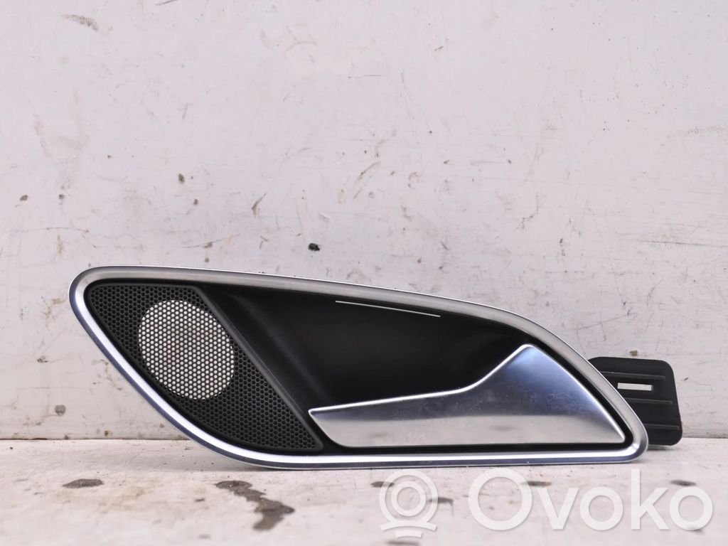 Audi Q3 8U Klamka wewnętrzna drzwi tylnych 
