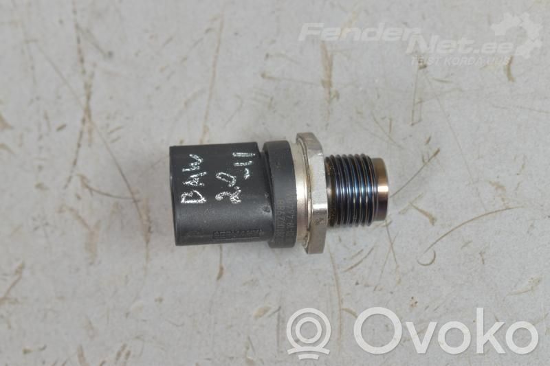BMW 1 E82 E88 Fuel pressure sensor 