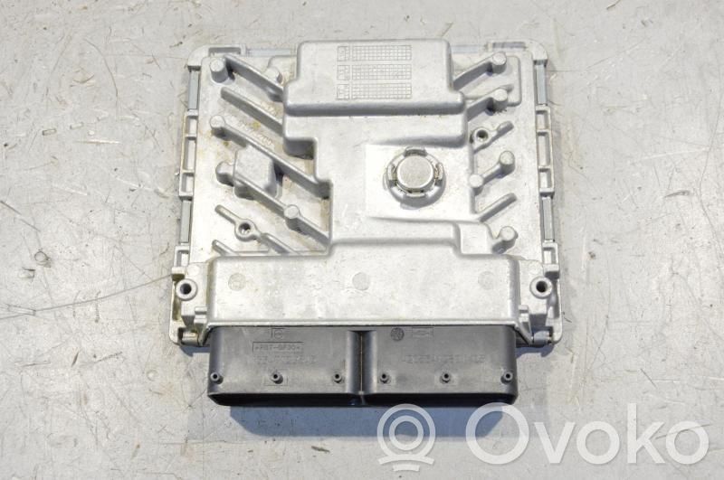 Volkswagen Polo V 6R Unitate control motor/modul ECU 