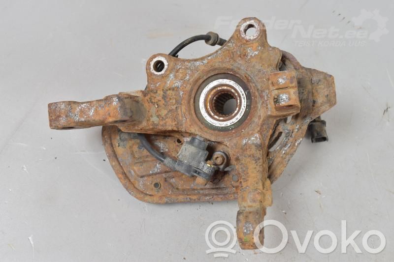 Opel Combo C Zwrotnica koła przedniego 