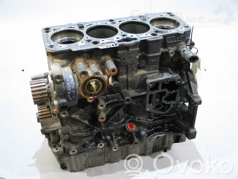 Volkswagen PASSAT B6 Moottorin lohko 