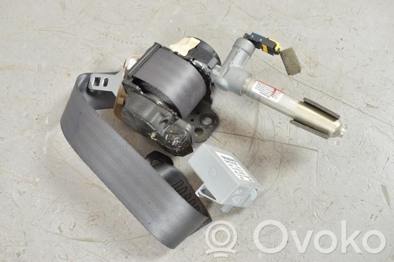 Volvo S60 Cinturón trasero 