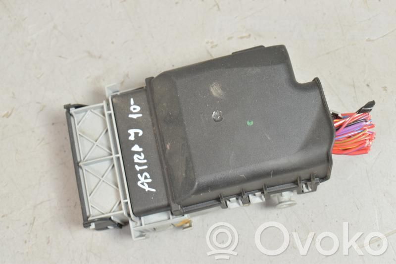 Opel Astra J Set cutie siguranțe 