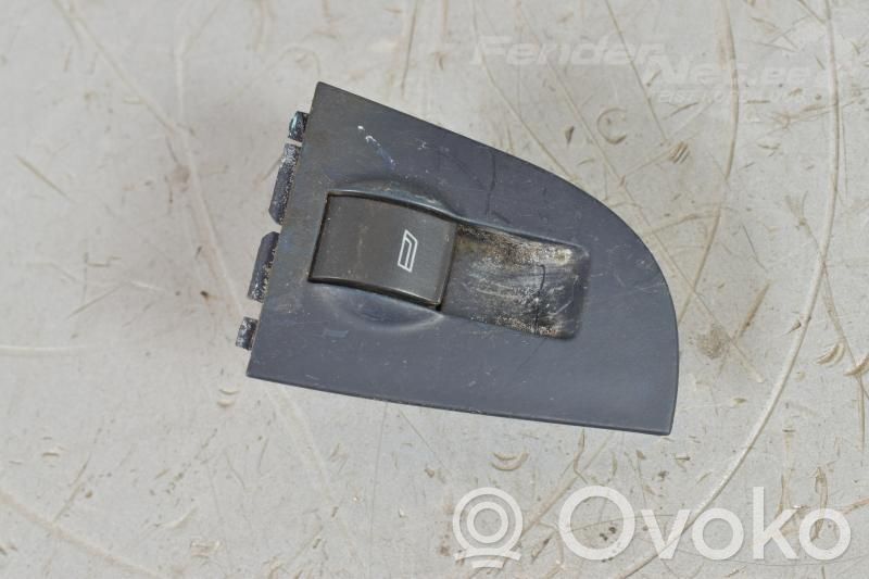 Audi A6 S6 C5 4B Electric window control switch 