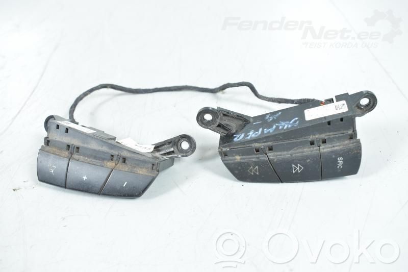 Boutons / interrupteurs volant   1607083980