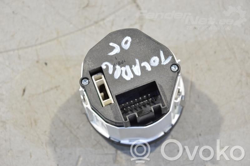 ESP (stability program) switch   7L6941435R3X1