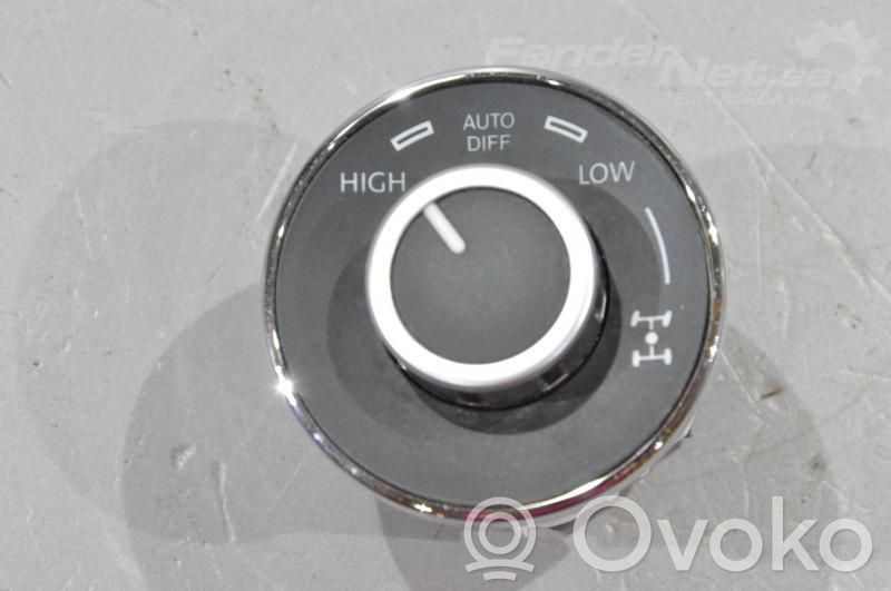 ESP (stability program) switch   7L6941435R3X1