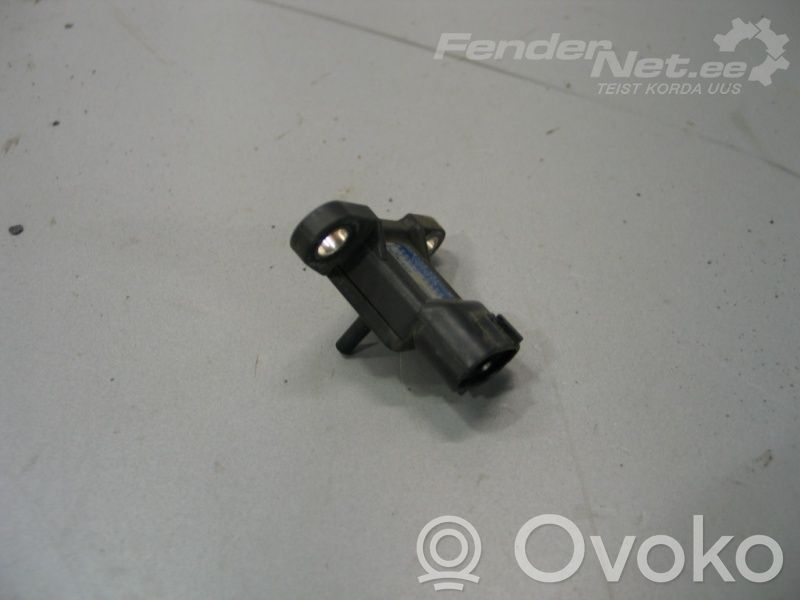 Lexus IS 200-300 Vacuum valve 