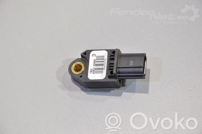 Airbag deployment crash/impact sensor   8983102050