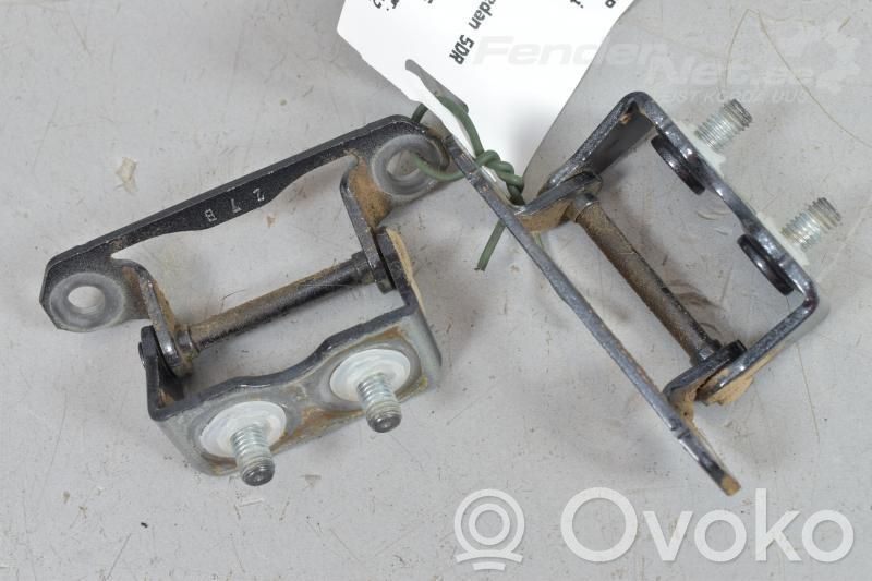 Subaru XV I Tailgate/trunk/boot hinge 
