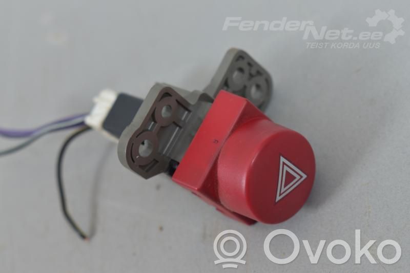 Subaru Legacy Hazard light switch 