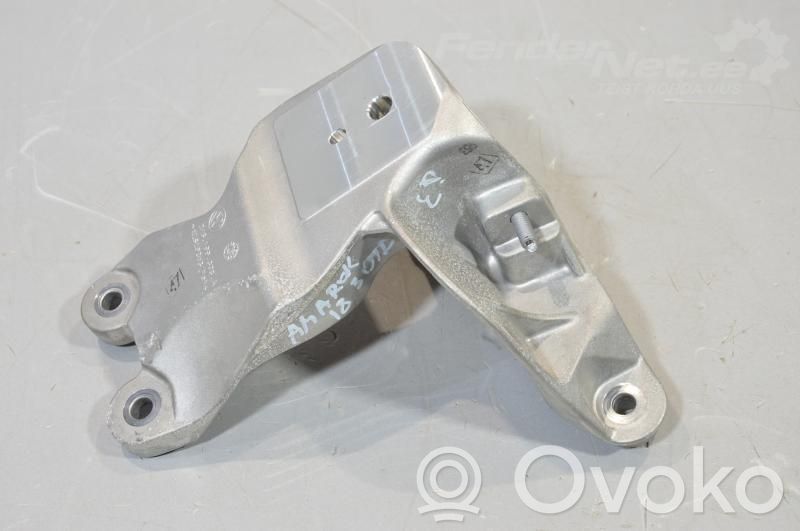 Volkswagen Amarok Engine mounting bracket 