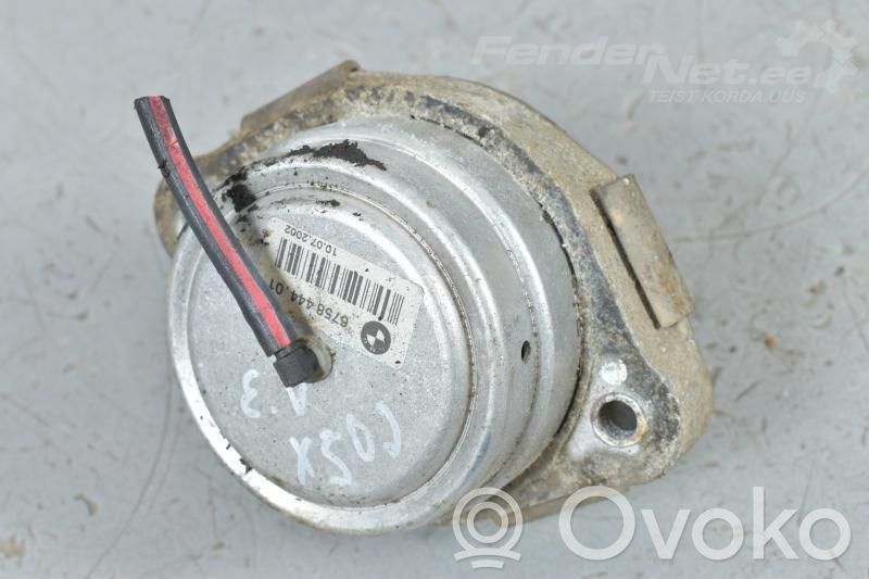 BMW X5 E53 Engine mounting bracket 
