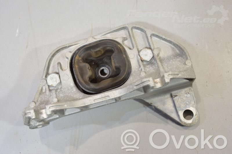Dacia Duster Engine mounting bracket 