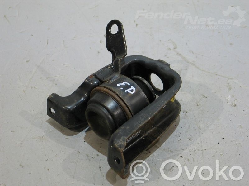 Toyota Corolla E120 E130 Engine mounting bracket 
