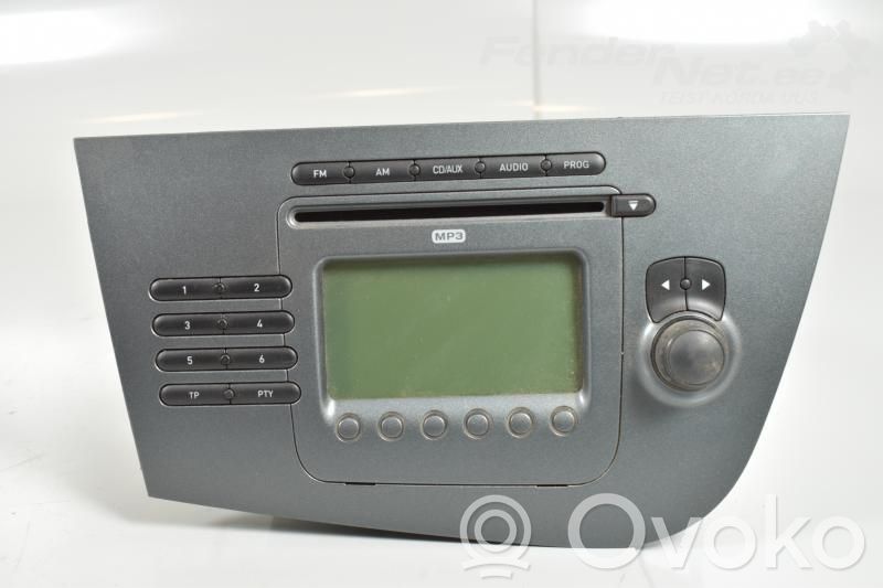 Seat Leon (1P) Panel / Radioodtwarzacz CD/DVD/GPS 