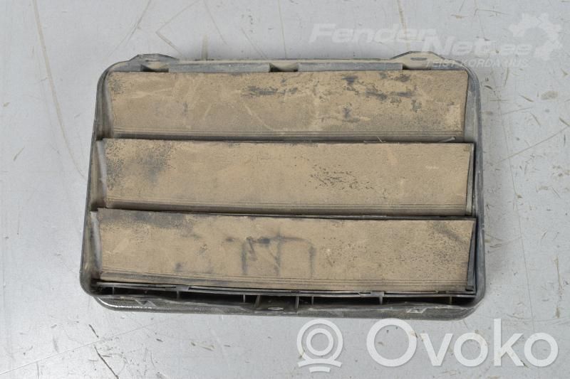 BMW X5 E53 Quarter panel pressure vent 