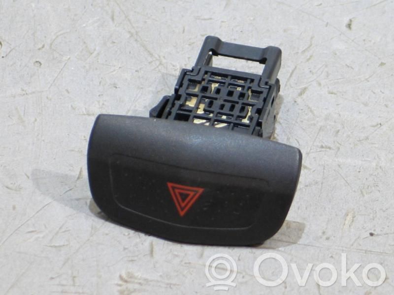 Botón interruptor de luz de peligro   25290AU000