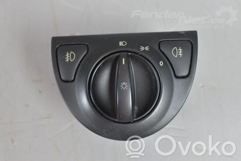 Light switch   12786133
