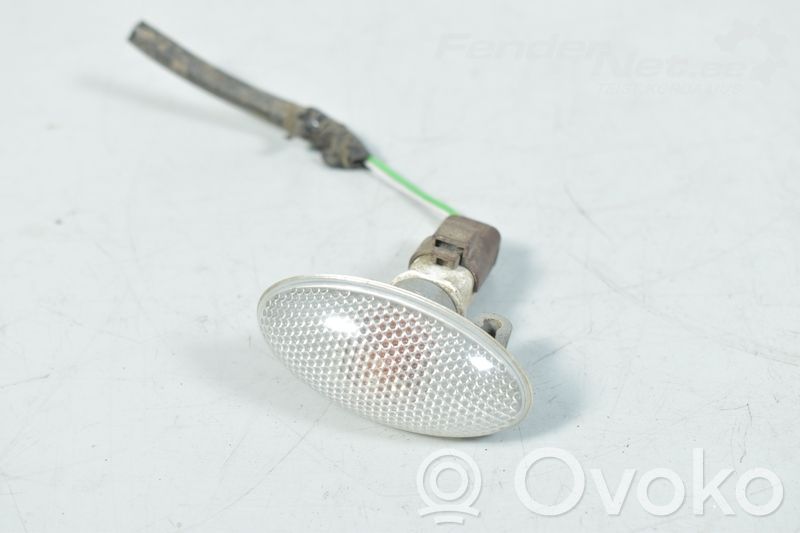 Peugeot 206 Front indicator light 