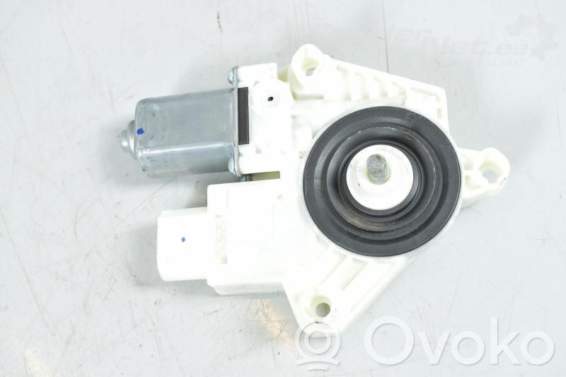 BMW 5 G30 G31 G38 Silnik regulatora szyby drzwi przednich 