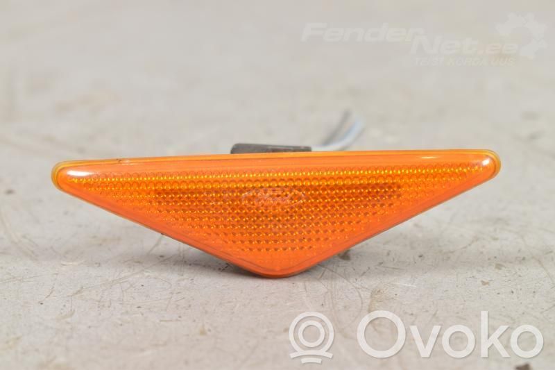 Ford Focus Front indicator light 