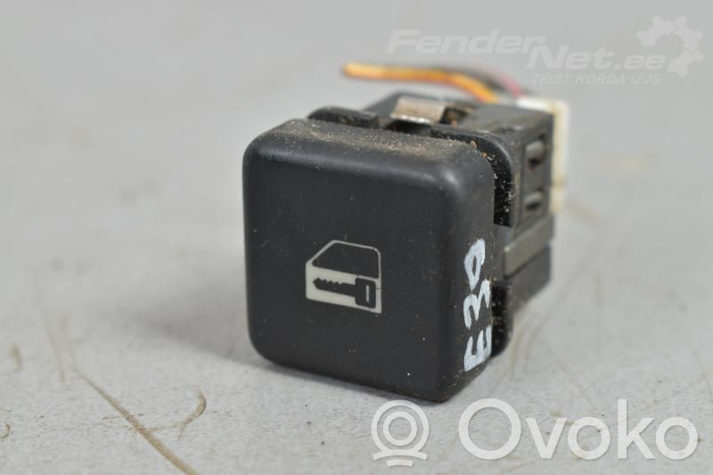 BMW 5 E39 Central locking switch button 