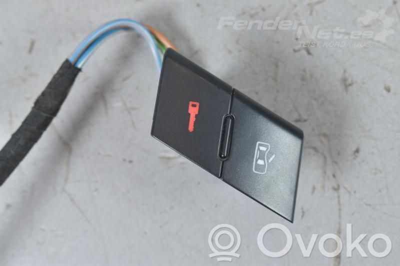 Audi A6 S6 C5 4B Central locking switch button 