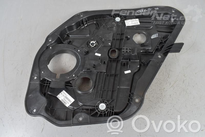 KIA Ceed Rear window lifting mechanism without motor 