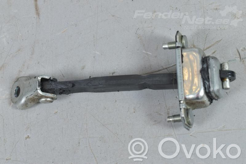Subaru Outback Etuoven pidätin 