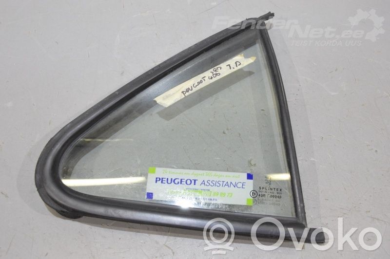 Peugeot 406 Ventanilla de ventilación de la puerta trasera 