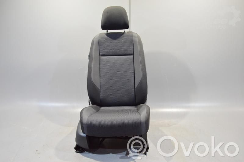 Volkswagen Touran III Front passenger seat 