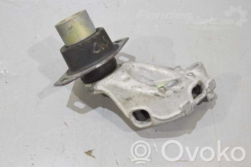 Citroen C5 Engine mounting bracket 