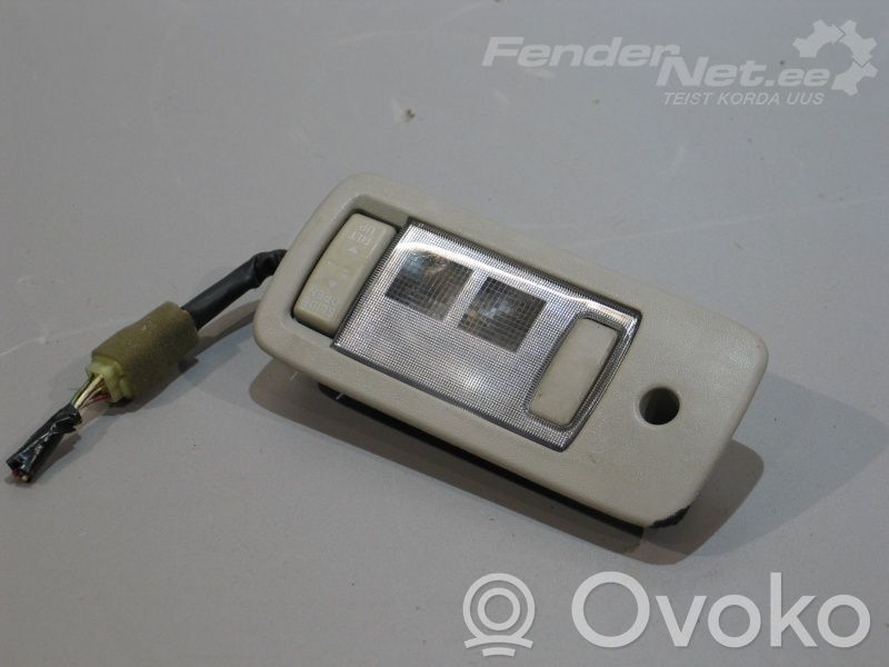 Toyota Avensis T220 Lampa 