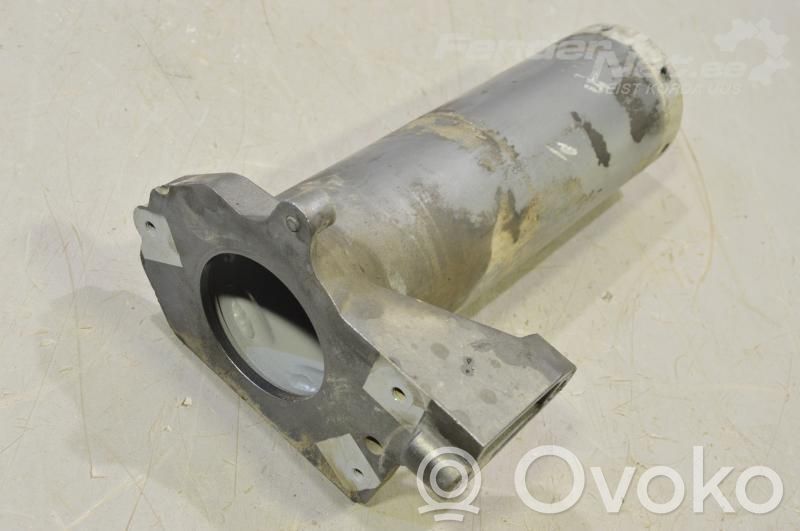 Etupuskurin tukipalkki   4D0805109L