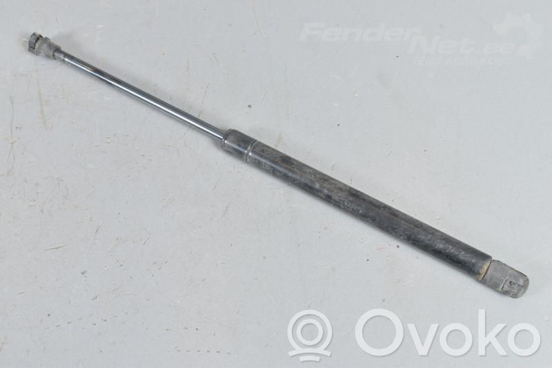 Chevrolet Spark Tailgate strut 