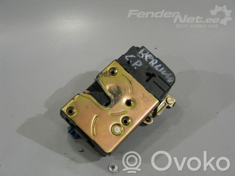 Citroen Berlingo Front door lock 