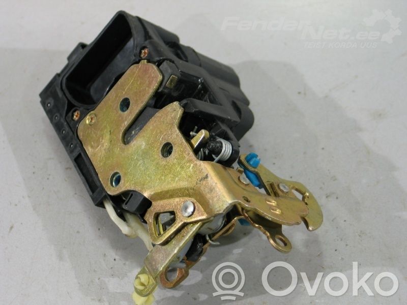 Chevrolet Lacetti Front door lock 