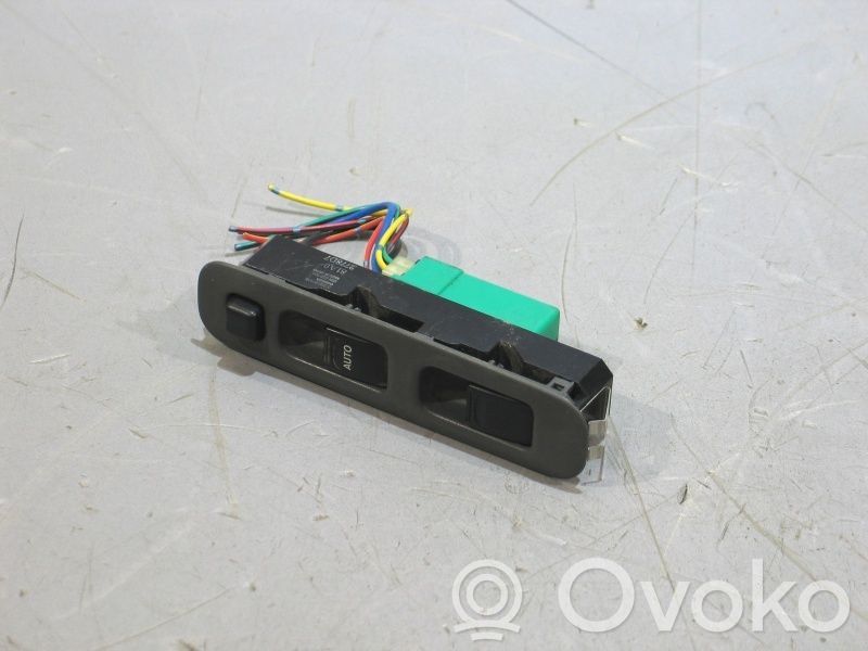 Suzuki Jimny Electric window control switch 