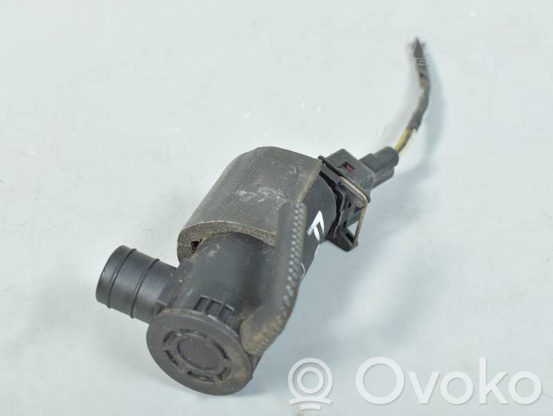 Ford Focus Windscreen/windshield washer pump 