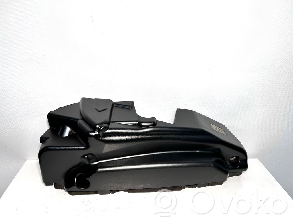 Engine cover (trim)   778891805,7788918,14011810