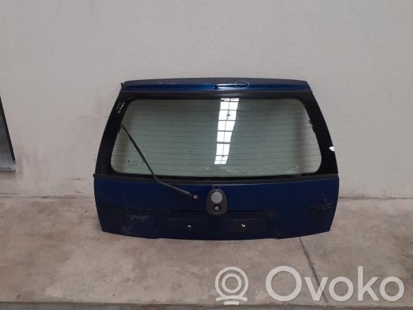 Opel Corsa B Takaluukun/tavaratilan kansi 