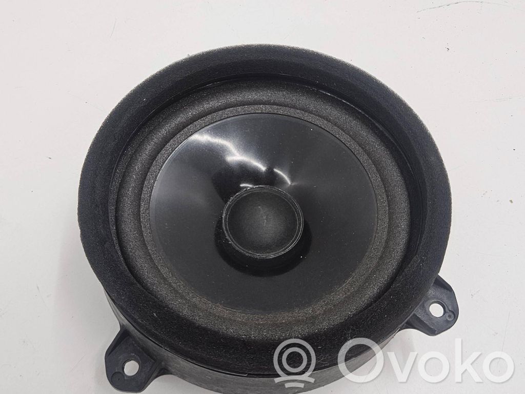 Subaru Outback Altavoz de la puerta delantera 
